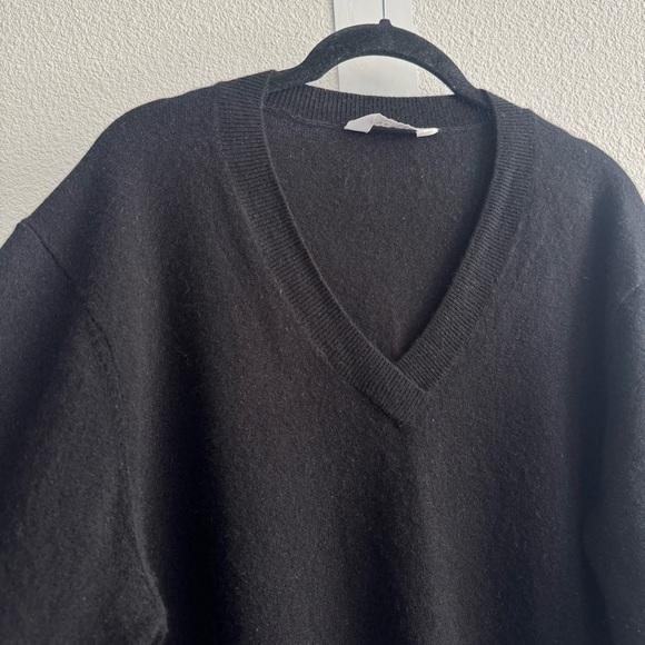 Everlane The Cashmere V-Neck Sweater Black Pullover Minimal Slim Fit Fall Winter - Picture 7 of 12